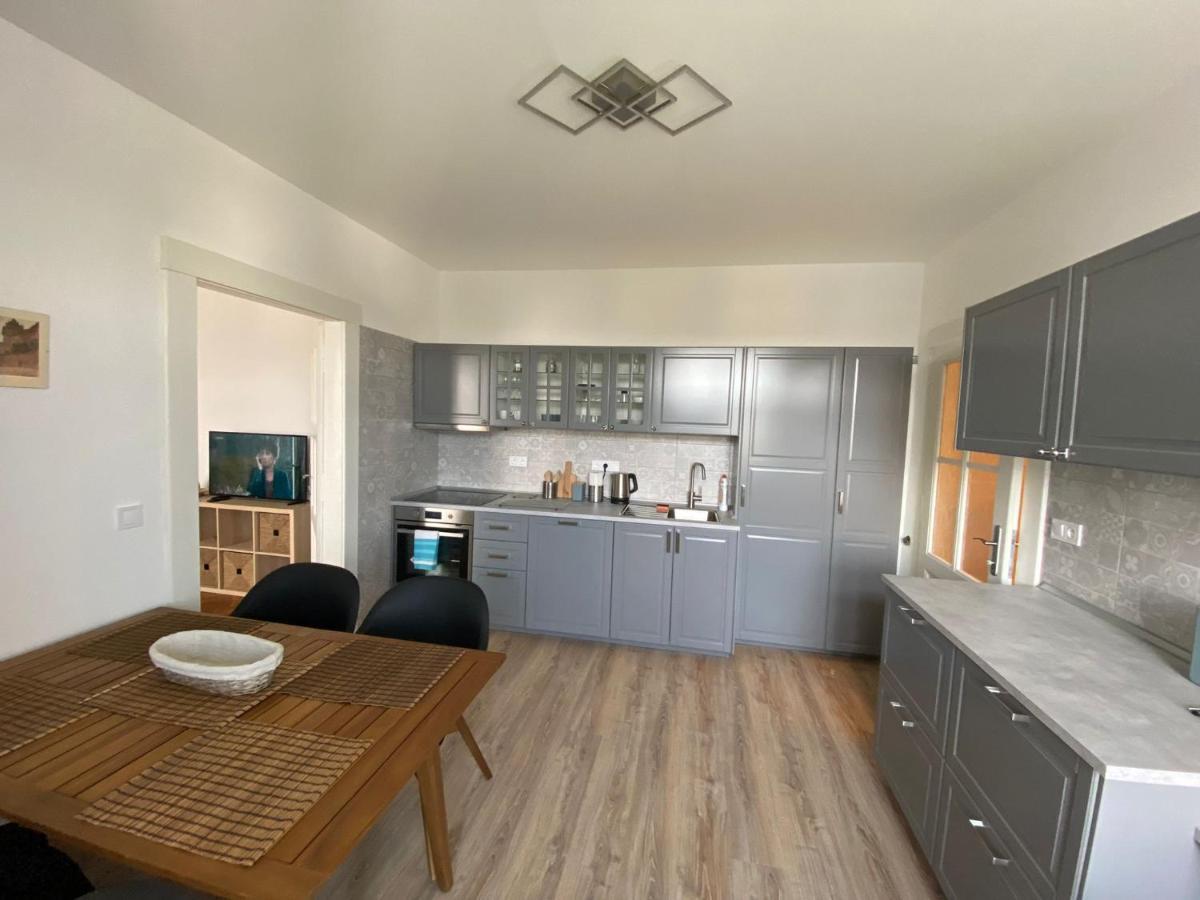 Apartman Xaveriova Prag Exterior foto