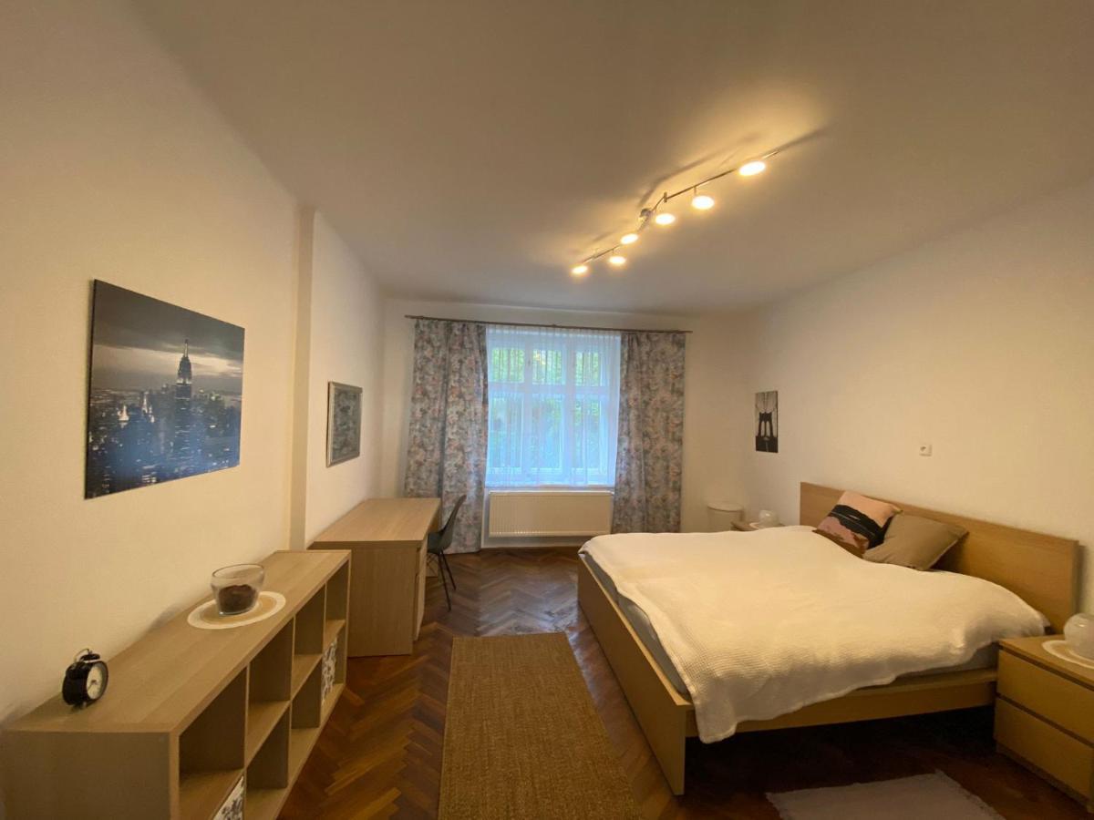 Apartman Xaveriova Prag Exterior foto